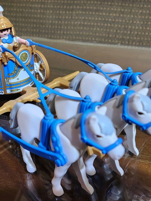 Playmobil 4274 Roman Chariot used with figure and horses