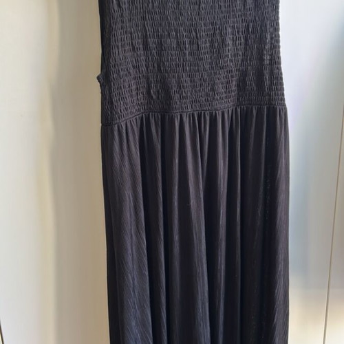 Zara black midi dress like new, breathable and wrinkle-free, size L