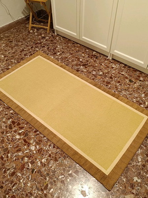 Runner rug used 1.40 x 70 cm beige with brown border