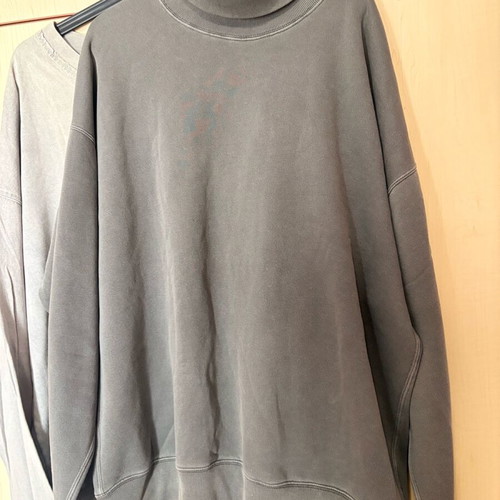 Sneakaces oversized blouses like new, gray, set of 2 pieces