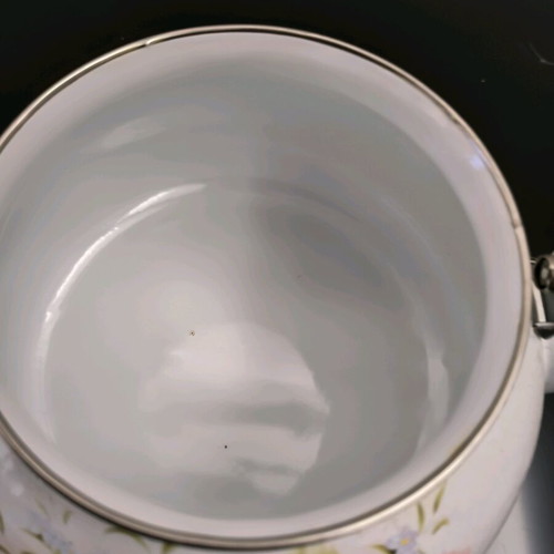 Iron teapot like new