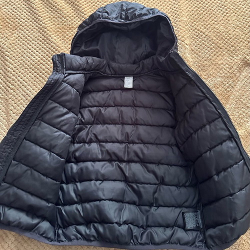 H&M kids black puffer jacket with detachable hood like new