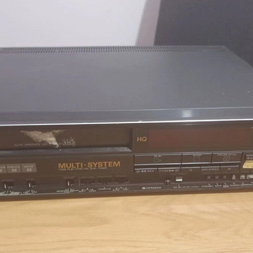 Hitachi VT-168EM video player used, fully functional