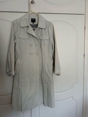 Cotton corduroy capartina coat like new, white, size XL slim fit