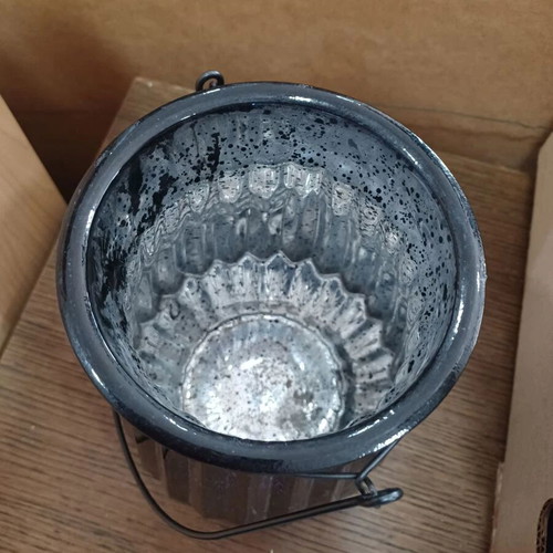 Glass decorative vase with handle, height 22 cm, CodeR17
