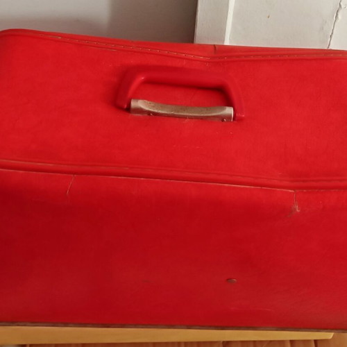 QLT sewing machine used, Japanese motor, excellent condition