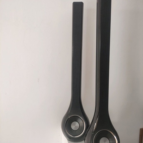 Samsung teardrop speakers used, front left and front right 3ohm with marks