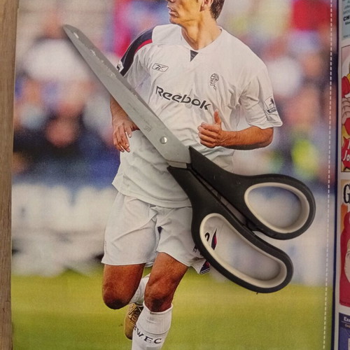 Match Football Magazine Issue 15-21 November 2005 like new with Van Nistelrooy poster