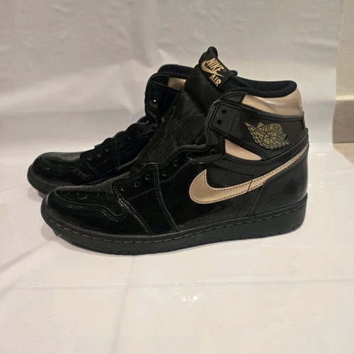 Air Jordan 1 Retro High OG Black Metallic Gold like new, size 43