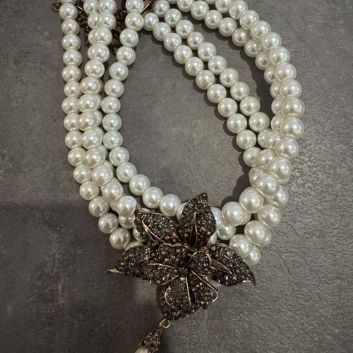Vintage statement choker with three pearl strands and antique flower
