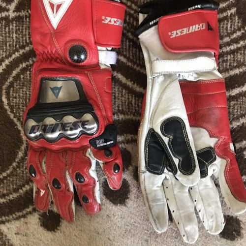 Alpinestar motorcycle gloves used, extra large, with carbon fiber and titanium protection