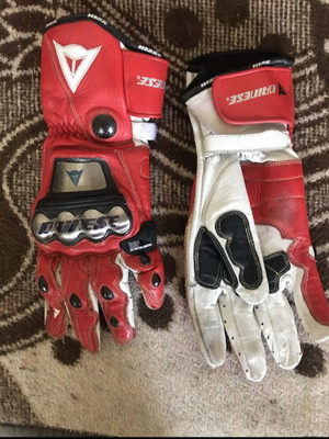 Alpinestar motorcycle gloves used, extra large, with carbon fiber and titanium protection