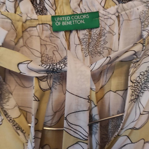 Benetton sleeveless shirt like new, summer size M