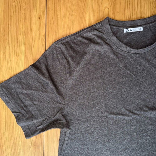Zara T-shirt gray size Medium like new