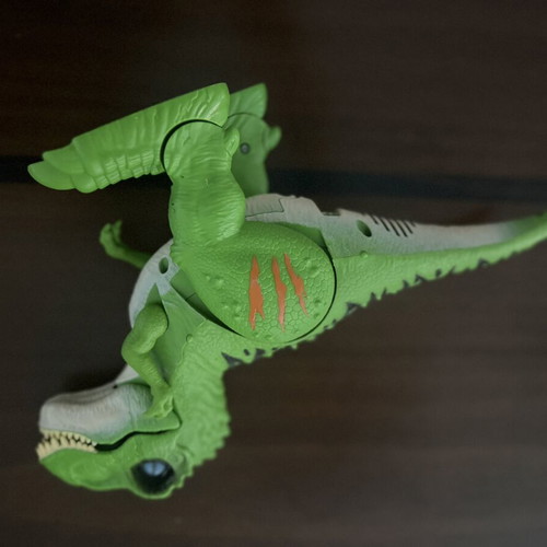Dinosaur toys set of 3, like new, battery operated and rubber