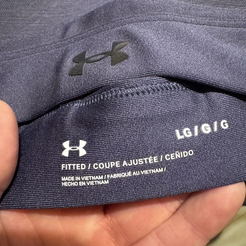 Under Armour Sports Bra size L like new, purple