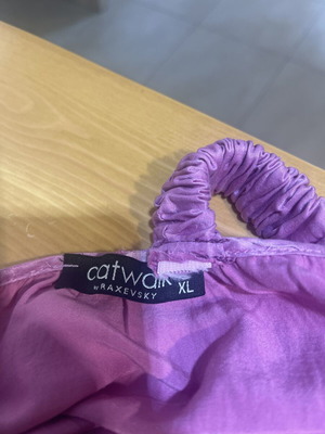 RAXEVSKY satin top in purple/lilac like new