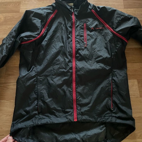 Vaude Windstopper men's jacket like new, size L, black