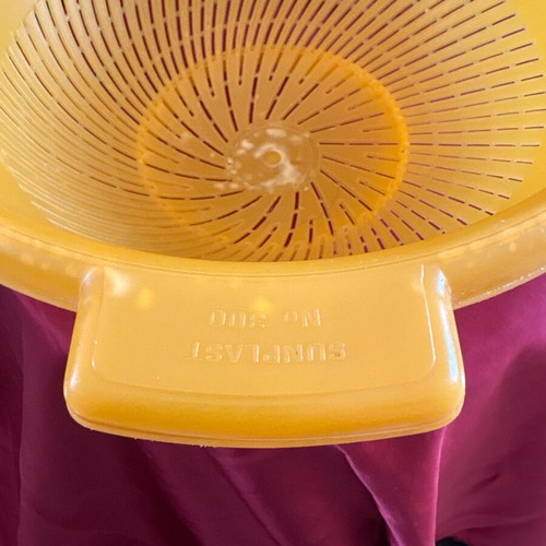 Plastic colander like new, 30x13 cm, orange