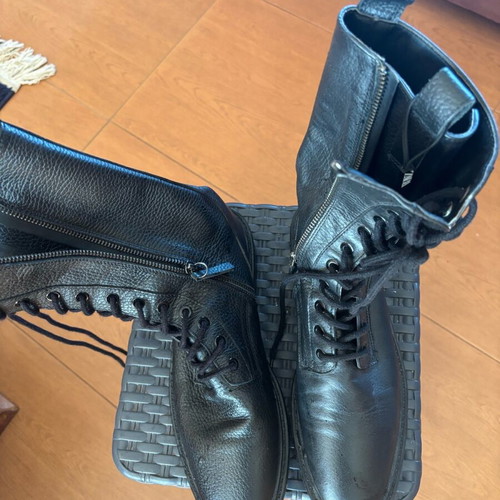 Leather high Zara boots like new, size 40-41 black