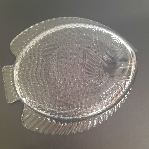 Vintage glass fish-shaped plates Arcoroc France, set of 3, like new