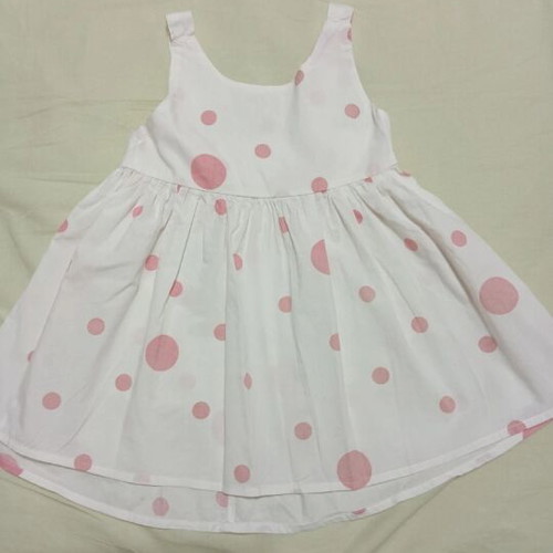 Girls' dresses pack of 4 like new, size 3-4 years, colorful