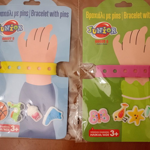 Goody's Junior bracelet set with cute pins, new