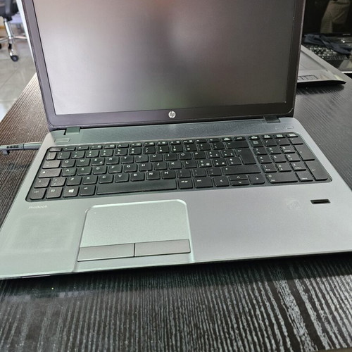 HP ProBook 450 laptop like new, i3 4th gen, 8GB RAM, 256GB SSD, new battery