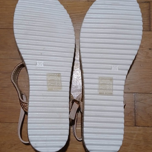 Fullah Sugah women's sandals new, size 37, beige and gold