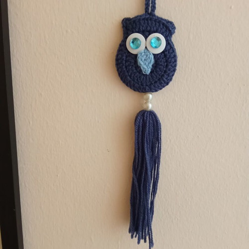 Crocheted owl with hook, new