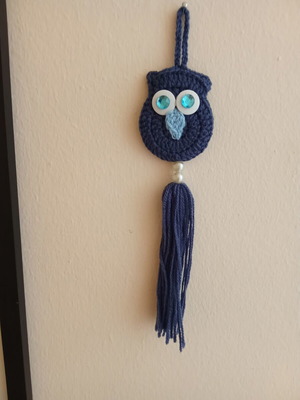 Crocheted owl with hook, new