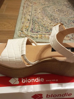 Blondie δερμάτινα σανδάλια ολοκαίνουργια, νούμερο 37