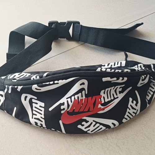 Nike waist bag like new, black