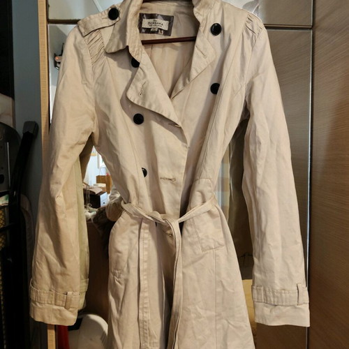 Bershka trench coat beige like new, size M