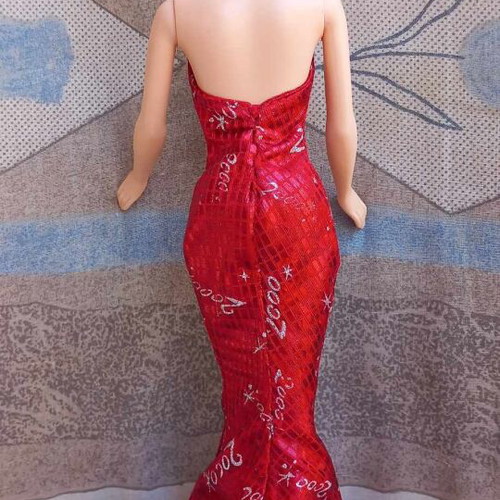 Iconic Y2K Millennium: Collectible Barbie Collector Edition 2000