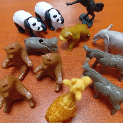 Dry Land Animal Figures collection, 22 pieces, new