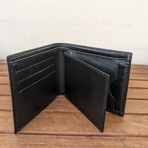Samsonite Cordova leather wallet like new, black