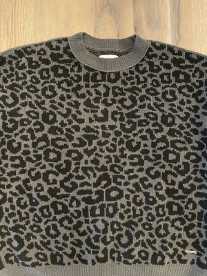 Abercrombie oversized sweater new, thick and soft fleece