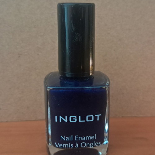 Simple manicure barely used