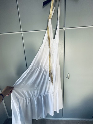 Dress new, white, size M