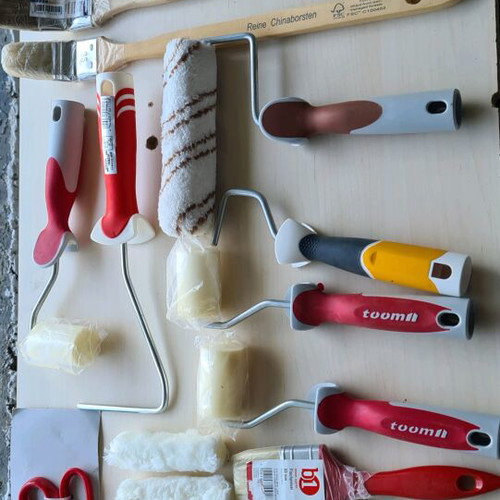 Paint brushes and rollers unused, German quality, 110 pcs
