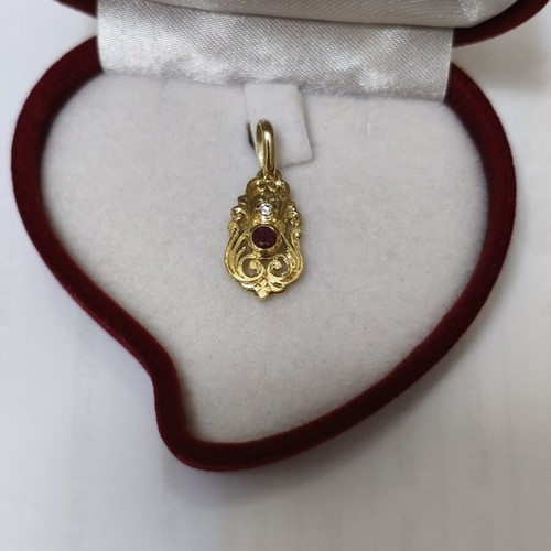 Gold pendant 18K archaic style with diamond and ruby, new