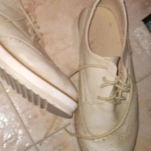 Oxford women's beige shoe size 41 like new