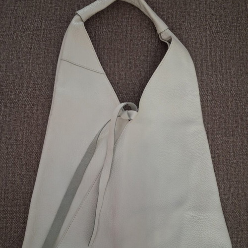 Leather shoulder bag with wallet like new, white