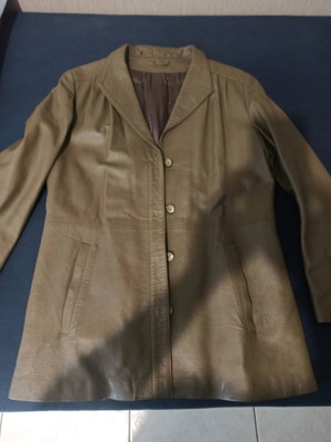 Leather jacket like new, oil color, size M