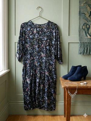 Mango dress size M like new, blue multicolor