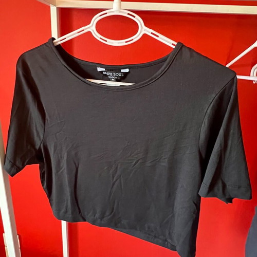 Brave Soul crop top black, size M, elastic fabric, like new