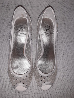 Adrianna Papell shoes white/ivory pumps new, size EU 36