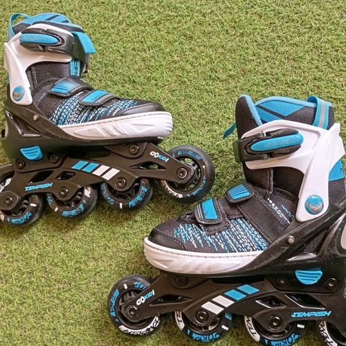 Tempish adjustable kids rollers size 33-36 used with helmet