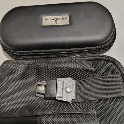 Vapor Smoke cases like new for mod and e-liquid transport, 2 pieces